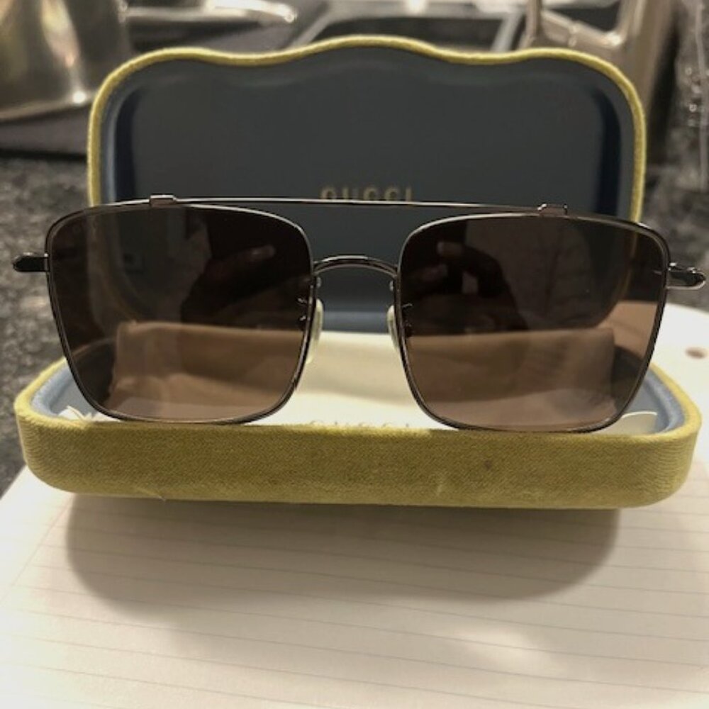 Gucci Sunglasses  56mm Navigator Square